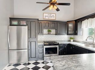 33 Pond Rd, Lewiston, ME 04240