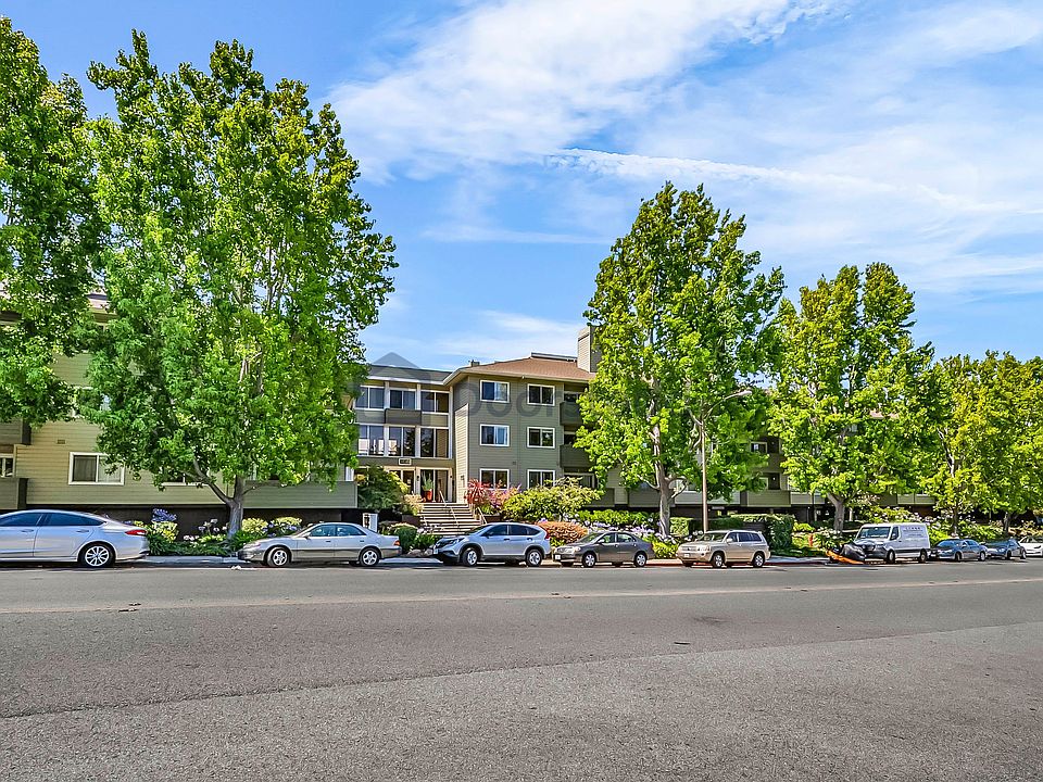 1st image of 300 Murchison Dr APT 120