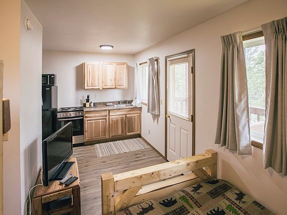 Fully furnished kitchen