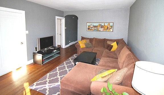 2nd image of 3747 N Oriole Ave
