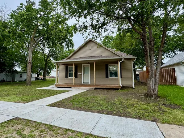 2118 C Ave, Kearney, NE 68847