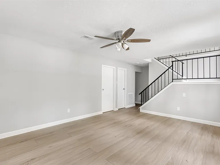2108 W Lacey Oak Cir — Photo 14