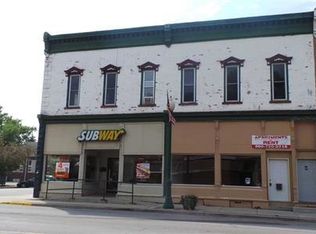 127 S State St, South Whitley, IN 46787