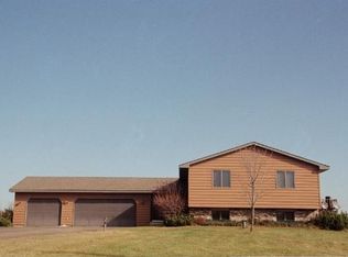 807 Grant Ave, Hudson, WI 54016