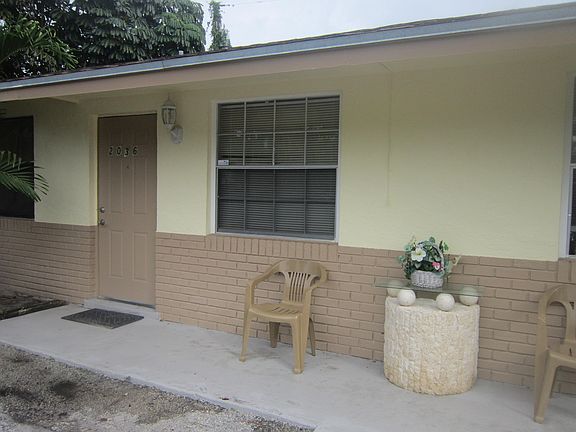 3rd image of 2032 Laura Ln