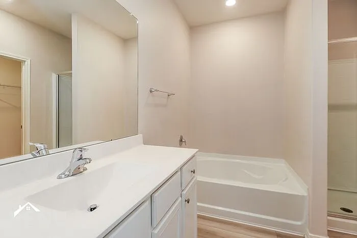 25402 Cypress Bend Dr — Photo 12