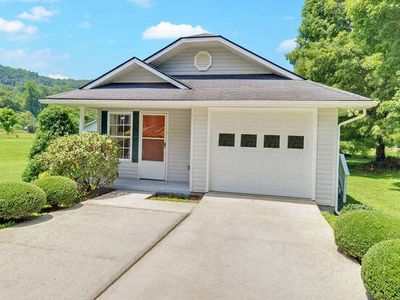 73 Valley View Manor Dr, Andrews, NC, 28901
