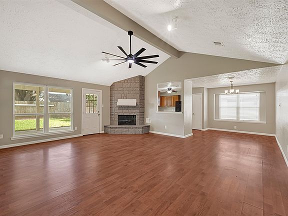 3rd image of 5625 Sugar Creek Dr