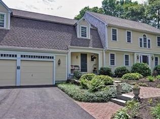 11 Agawam Dr, Scituate, MA 02066