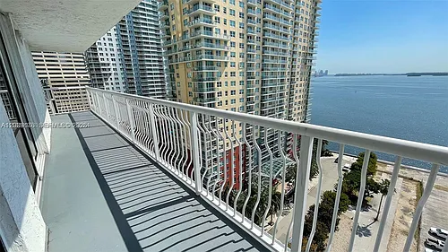 1200 Brickell Bay Dr #1702 Photo 1