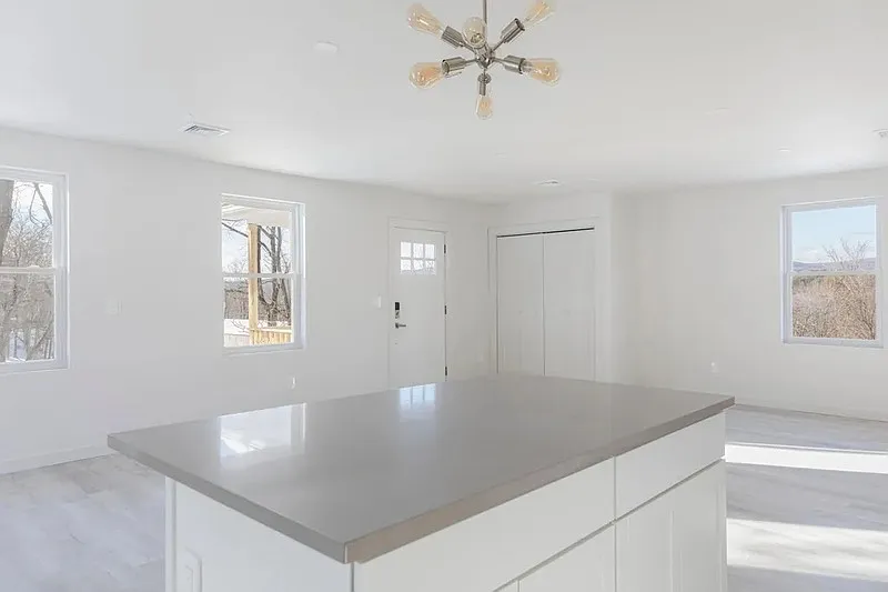 Building Photo - 23 Highland Ave #B