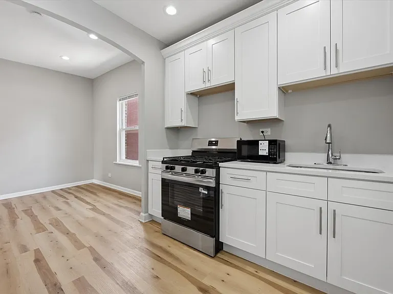 545 N Drake Ave #2 — Photo 15