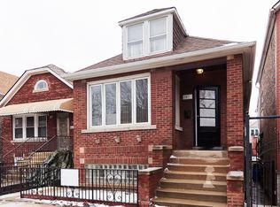 2836 S Lowe Ave, Chicago, IL 60616