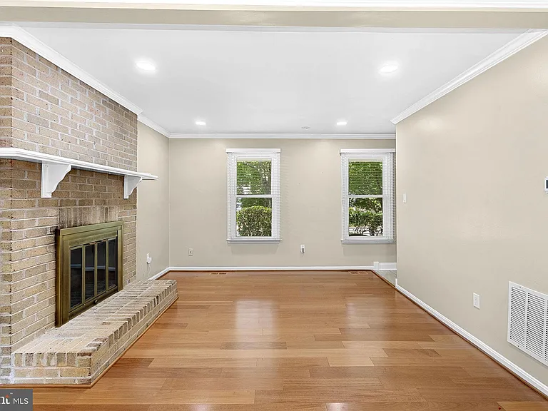 5405 Hampton Forest Way — Photo 10