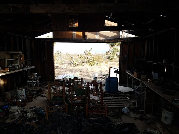 4th image of 18627 N North Dr