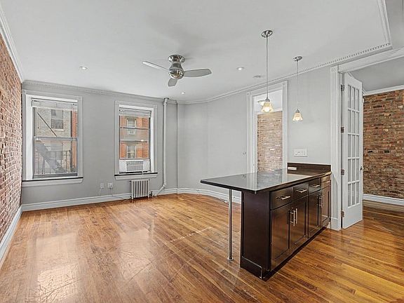 3rd image of 20 Prince St APT 27
