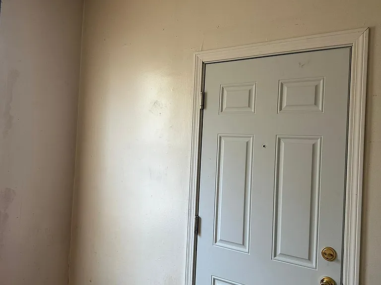 126 W Main St #5 — Photo 9