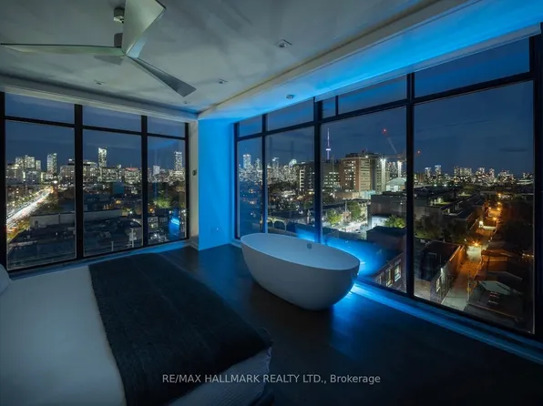 301 Markham St #Penthouse 805, Toronto, ON M6J 3X2