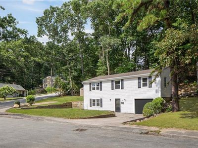 4 Cynthia Dr, Coventry, RI, 02816