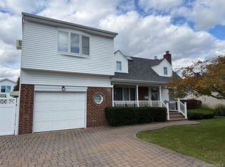 198 Guildford Court, West Hempstead, NY 11552