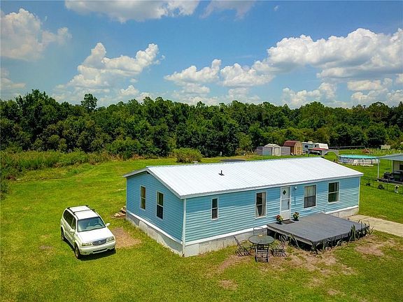 3rd image of 1183 Saddlewood Blvd