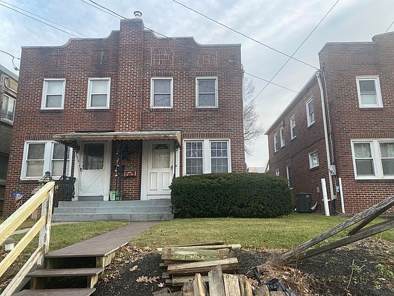 2nd image of 154 E Jackson St