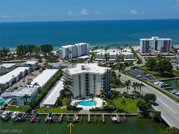 2nd image of 2150 Gulf Shore Blvd N APT 611