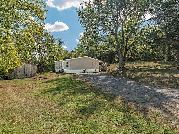 2nd image of 371 Old Mulberry Rd