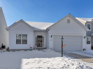37289 Sandy Ridge Dr, North Ridgeville, OH 44039