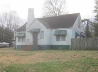 2135 1st Ave NW, Hickory, NC 28601