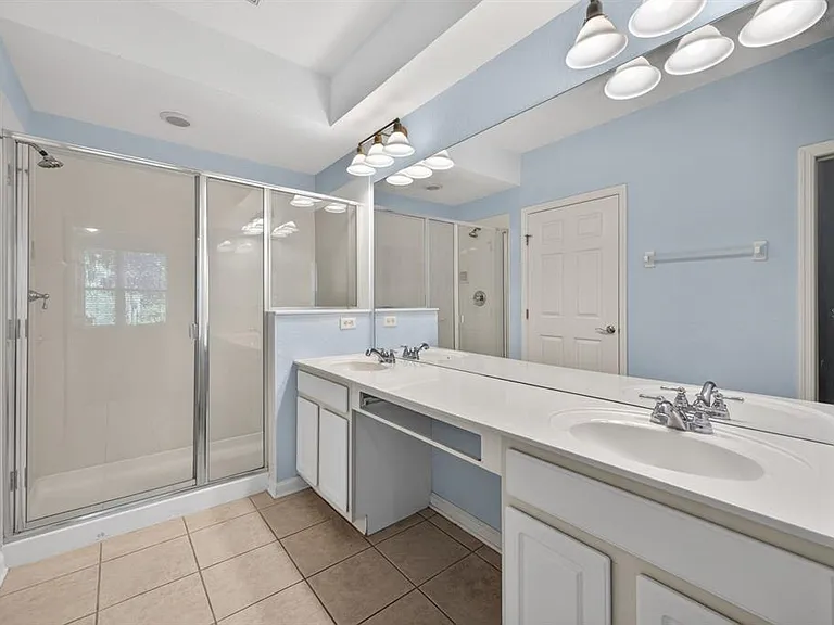 8352 Quimby Cir — Photo 13