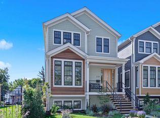2125 W Balmoral Ave, Chicago, IL 60625