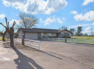 22493 N Elliott Rd, Acampo, CA 95220