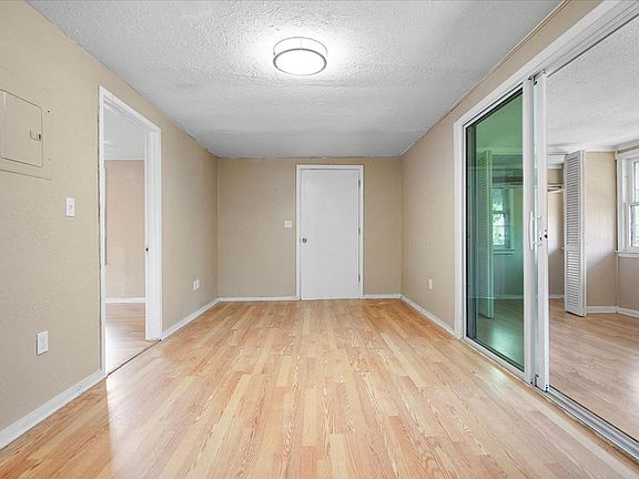 5th image of 92 W 55th St #2