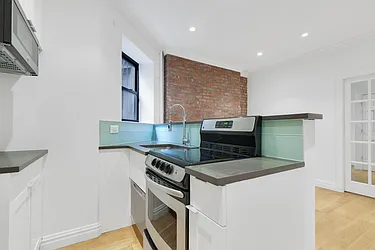 Rented by Cooper & Cooper Real Estate