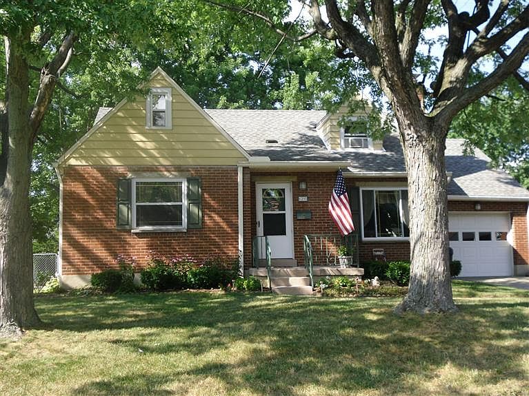 1st image of 629 Schuyler Dr