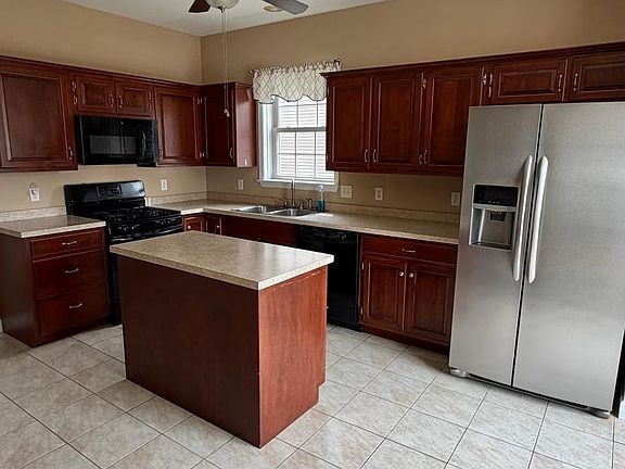 4th image of 226 Springmont Dr