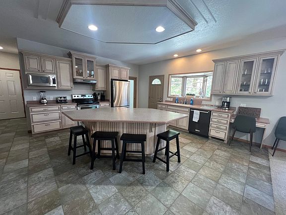 5th image of N6921 Sandstone Dr S