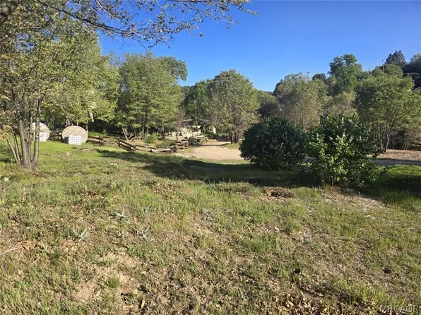 29783 Redwood Rd, Cedar Glen, CA 92321