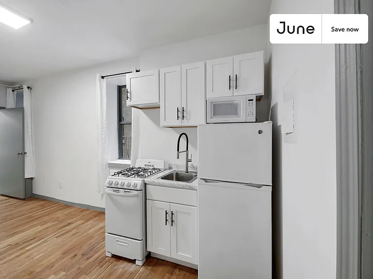 239 W 63rd St #1G — Photo 3