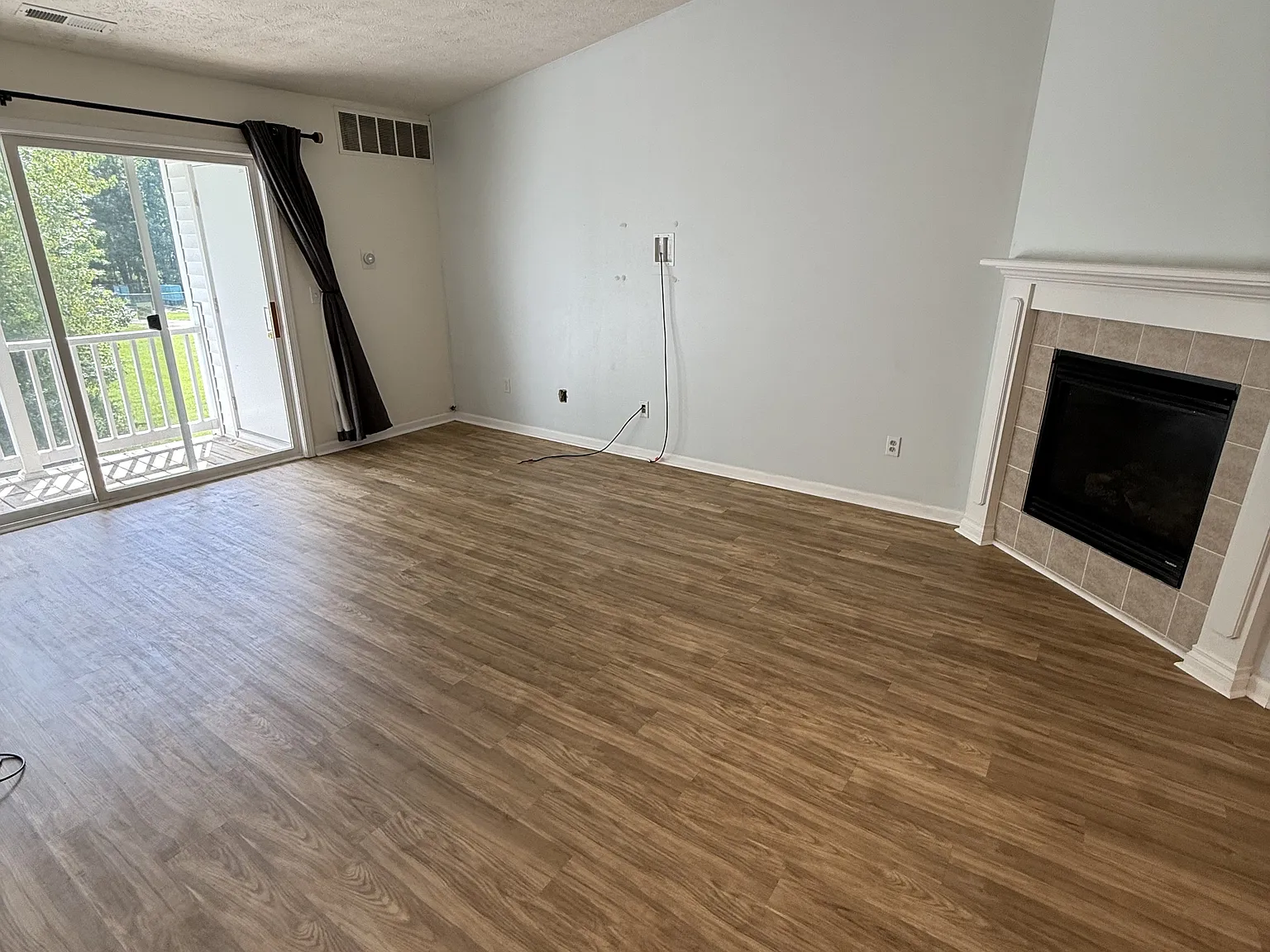 914 Carom Circle - 914 — Photo 3