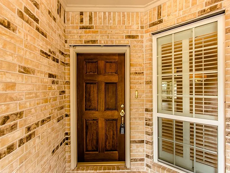 11 Fair Light Ct — Photo 3