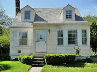 2211 Harvard Rd, Berkley, MI 48072