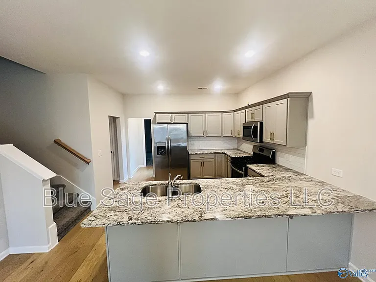 16423 Demi Dr — Photo 7