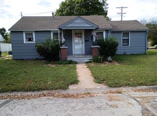 400 15th St, Osawatomie, KS 66064