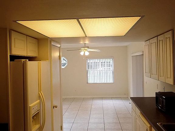 3rd image of 1809 Nottingham Dr