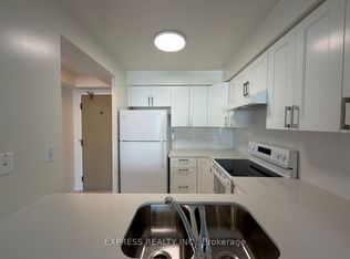 942 Yonge St #718, Toronto, ON