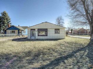 4121 Canyon Lake Dr, Rapid City, SD 57702