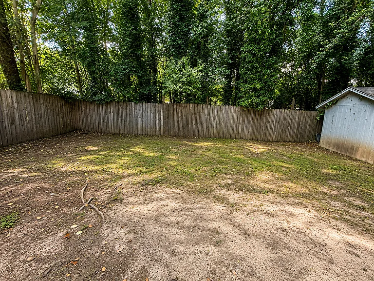 233 Conrad Cir — Photo 16