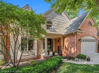 43683 Abbey Cir, Canton, MI 48187